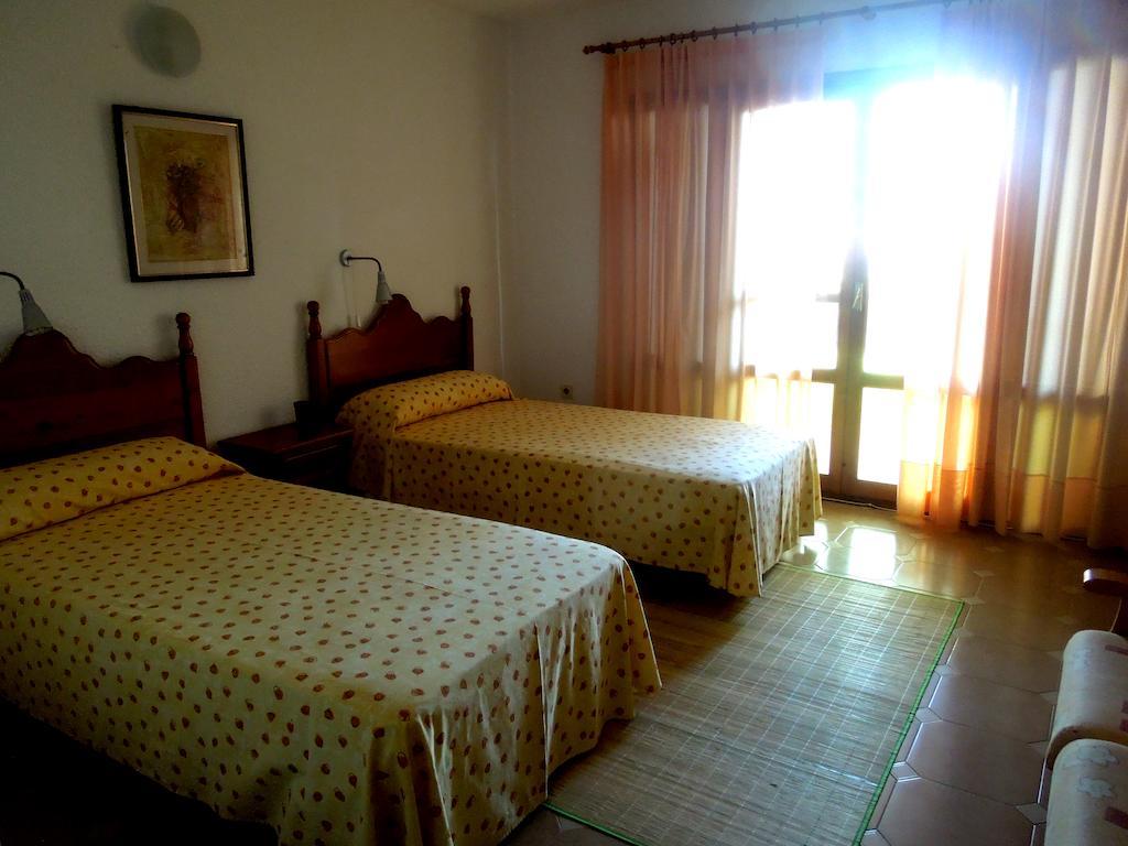 The Sea Garden Hotel L'Ampolla Room photo